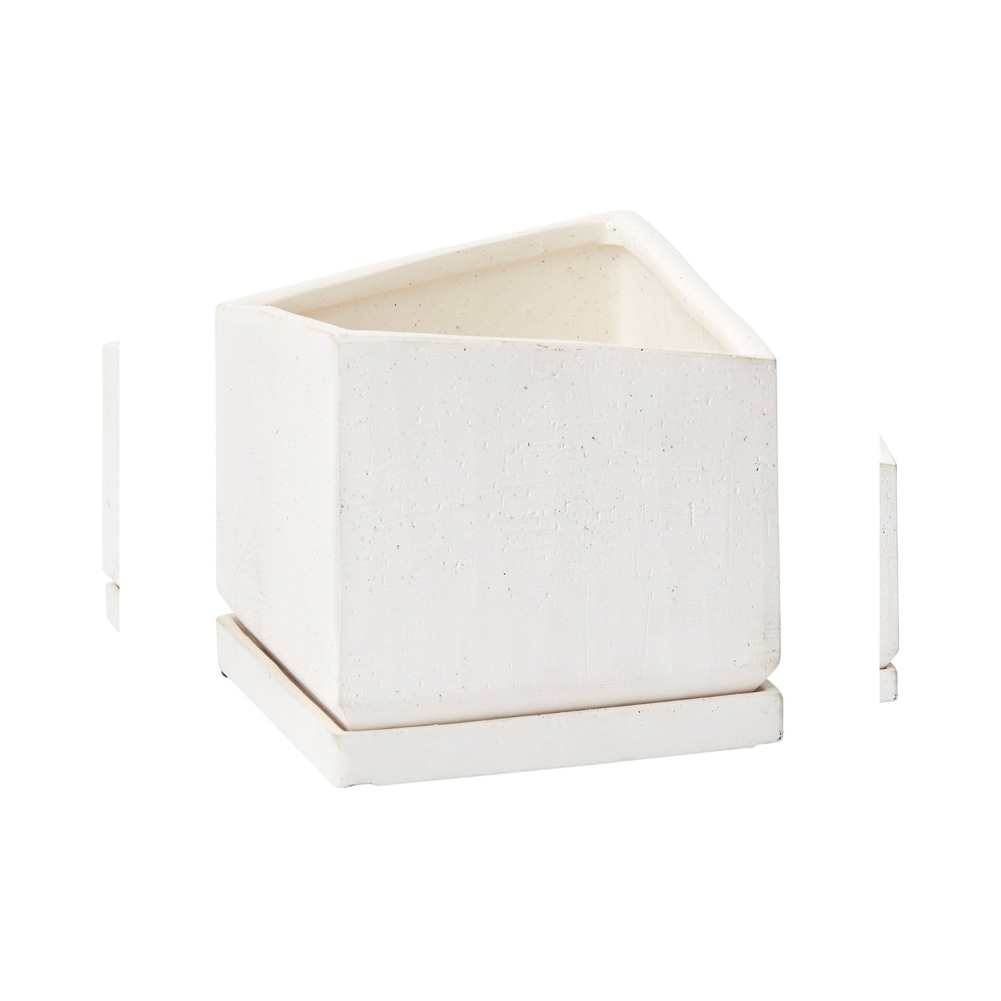Tevy Pot with Saucer 6"x 5.75"